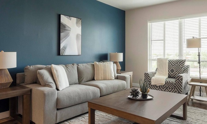 Goodyear Apartamento | Landing | Modern 2BD, Clubhouse