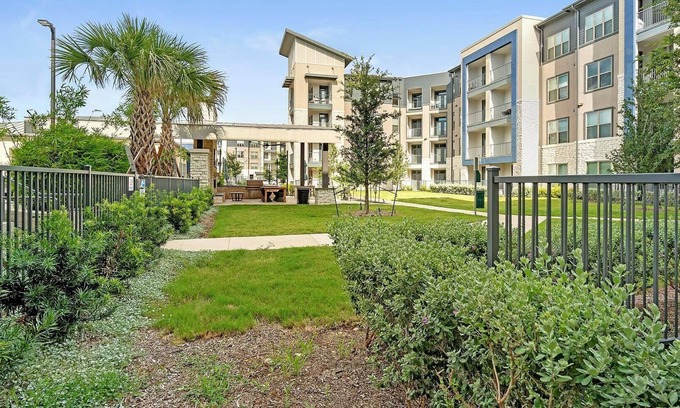Wetmore Apartamento | Landing | Modern Studio, Gym, Clubhouse