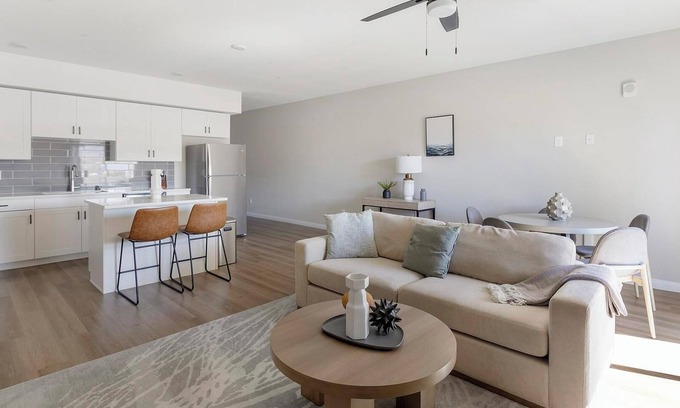 Townsite Apartamento | Landing | Spectacular 1BD, Rooftop Lounge, Pool