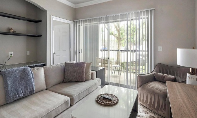 Richmond Apartamento | Landing | Stylish 1BD, Gym, Pool