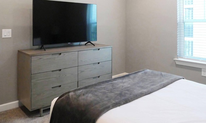 Fort Myers Apartamento | Landing | Spectacular 2BD, Gym, Pool