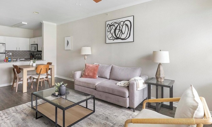 Fossil Creek Apartamento | Landing | Incredible 1BD, Pool, Game Room