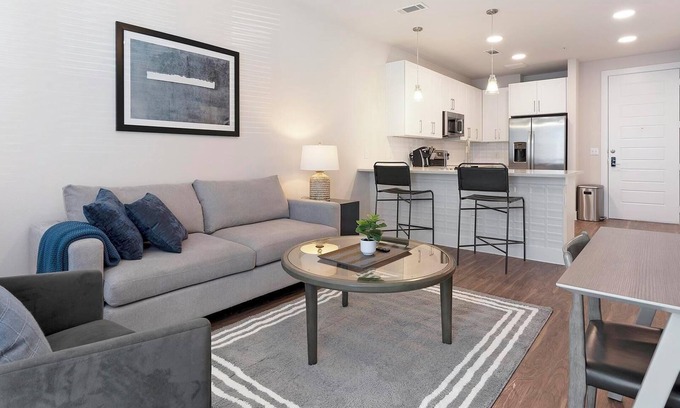 Wetmore Apartamento | Landing | Spectacular 1BD, Yoga Studio, Gym