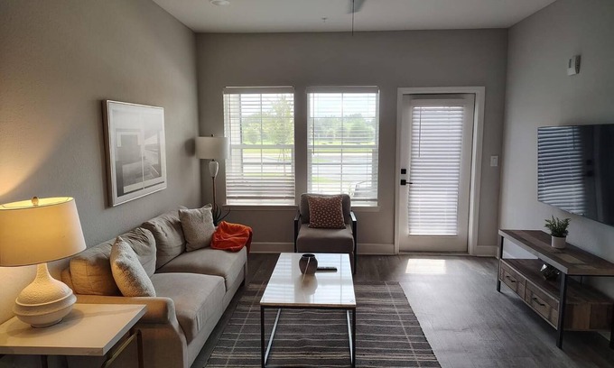 Newberry Apartamento | Landing at Vanguard - 1 Bedroom in Newberry