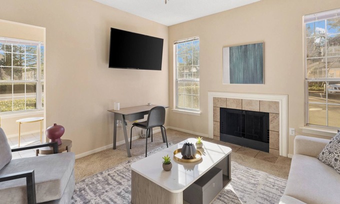 Germantown Apartamento | Landing at The Grove at Germantown - 2 Bedrooms...
