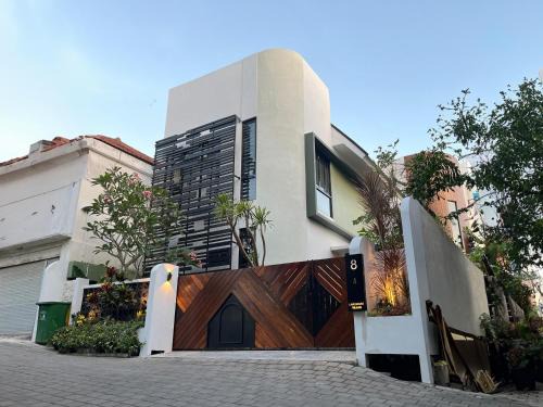 Bukit Complejo | Landmark Villas