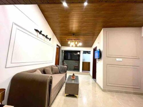 The Mall Road Apartamento | Landour Exotica