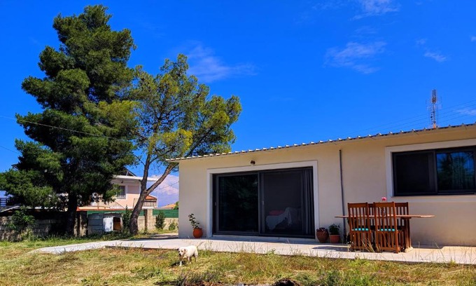 Pantokratoras Apartamento | LANDR House