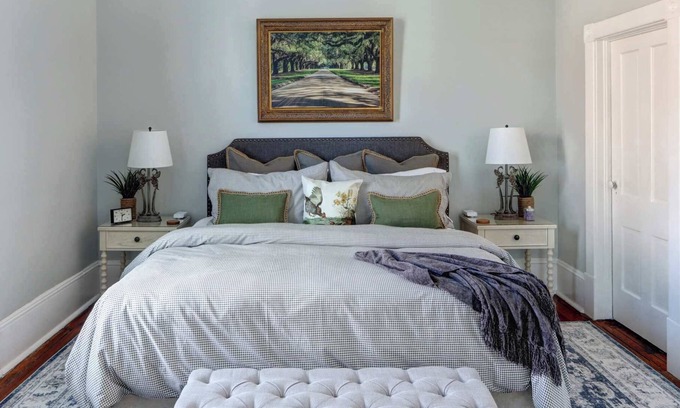 Hitch Village - Fred Wessels Homes Apartamento | Landre’s Place @ Trustees’ Garden, | Historic