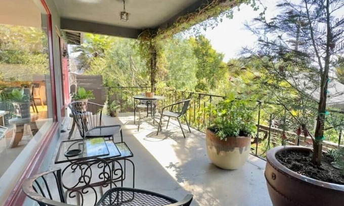 Sunset Park Casa | Landscaper's Paradise