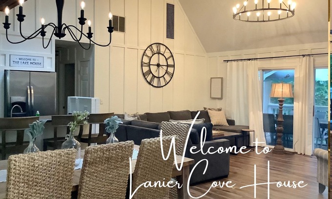 Gainesville Casa | Lanier Cove House - Waterfront Lakehouse with Dock on private cove!