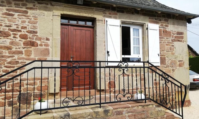 Lanteuil Casa | Lanteuil Maison de vacances à côté de brive et collonge la rouge