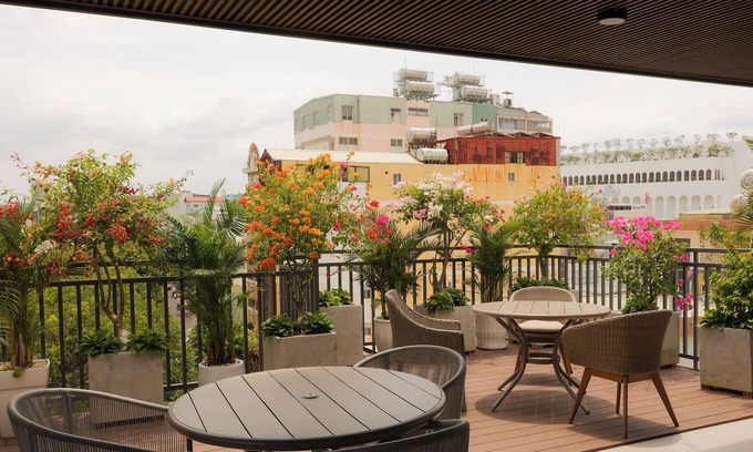 Tan Binh Hotel | Lanura Saigon Boutique Hotel