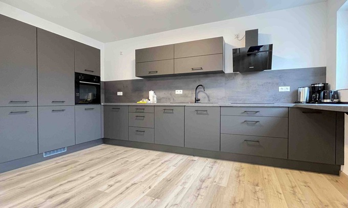 Lappersdorf Apartamento | (LAP105) Modern fitter's apartment