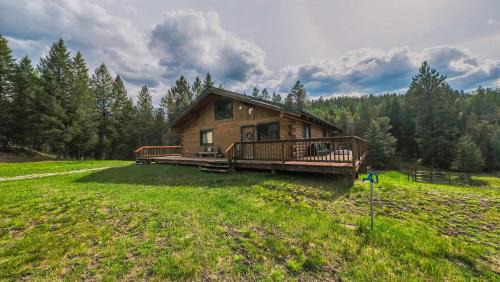 Eureka Casa | Larch Lodge - Secluded Cabin