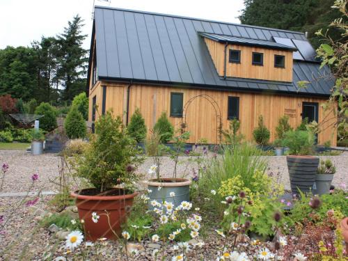 Ellon Casa | Larchwood Lodge