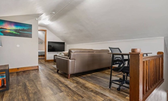 Canton Apartamento | Large 1 Bedroom Loft Apartment