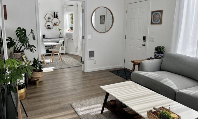 Piedmont Avenue Cabaña | Large 1BD/1BA Private Cottage. Great Location - Walk to everything!