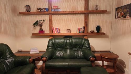 Ystradgynlais Apartamento | Large 2 Bed Holiday Let in Central Ystradgynlais