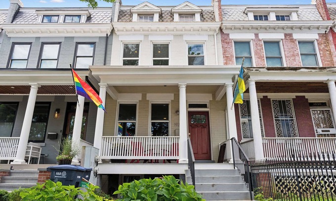 Le Droit Park Apartamento | Large, 2BR/1BA with AC/TV/Internet/Laundry