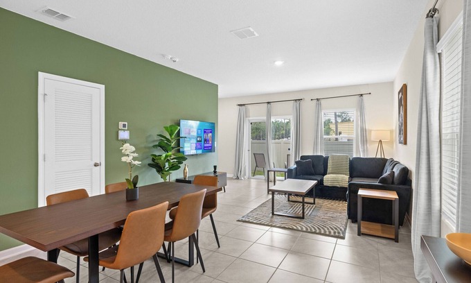 St. Augustine Casa | Large 3BR Townhome/ Pool/Gym/Close to Beach
