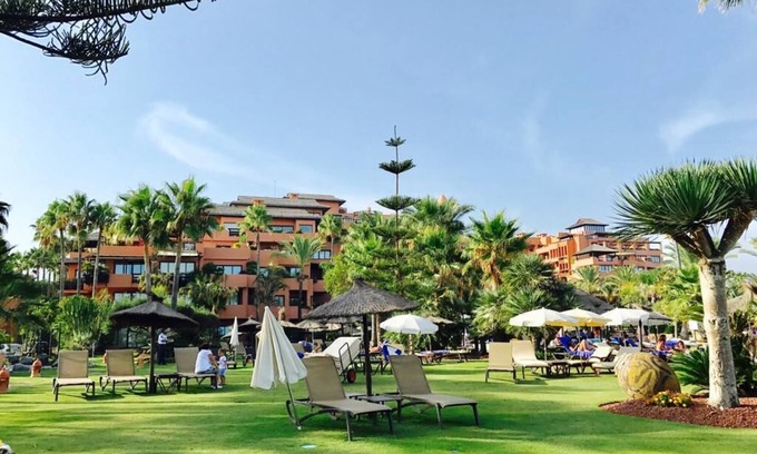 Puerto Banus Apartamento | Large 3room apt 5* Hotel front line beach