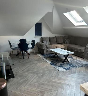 Roath Apartamento | Large 4 bed, walking distance to centre - sleeps 8