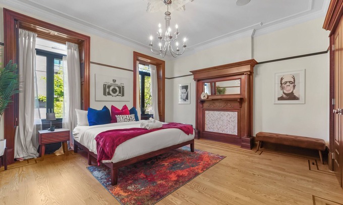 Upper Manhattan Apartamento | Large 5br 3.5ba, Chef's Kitchen, Backyard