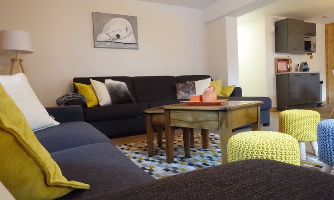 Morzine Apartamento | Amplio apartamento NUEVO 8/10 centro de pueblo 3-4 minutos a pie de tiendas