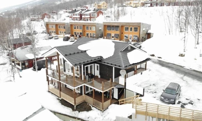 Hemavan Casa | Large 8-9-Bed Central Ski innOut House in Hemavan