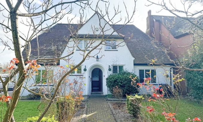 Birmingham Casa | Large 8 Bedroom House in Edgbaston