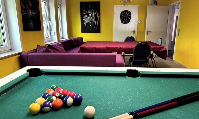 Queis Apartamento | Amplio alojamiento para hasta 18 personas cerca de Halle y Leipzig