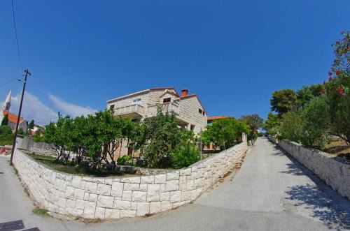 Sumartin Apartamento | Large and charming apartment near beach with big & sunny terrace
