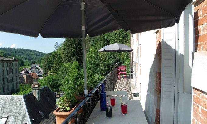 Plombieres-les-Bains Apartamento | Apartamento con linda vista