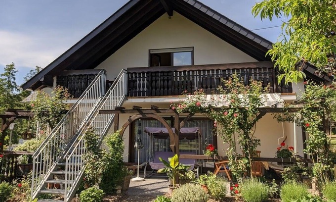 Muelheim Apartamento | Amplio apartamento en el corazón del Medio Mosela