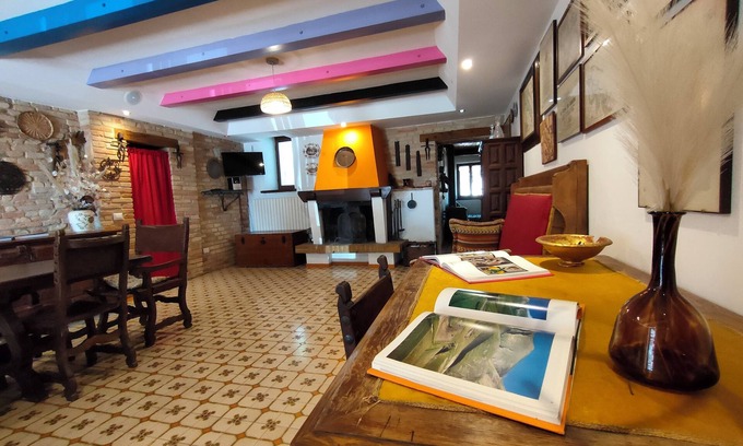 Castel Colonna Apartamento | Large apartment for groups - Pool-Park -Art - Nature