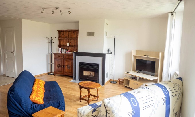 Embrun Casa | Large apartment on the 2nd floor in a townhouse