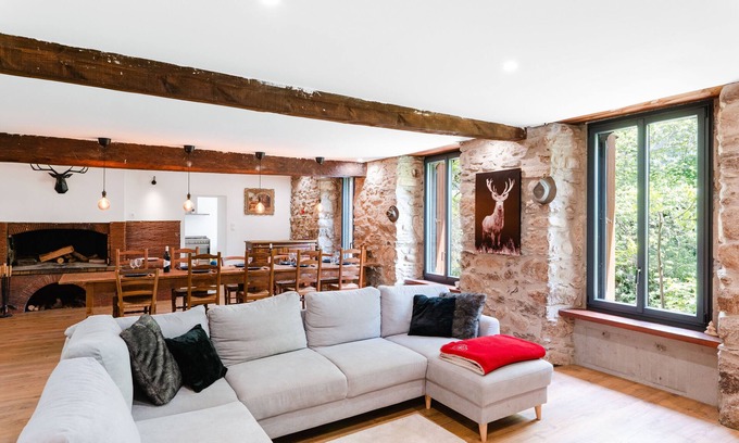 Formigueres Casa | Large apartment with lots of character in the heart of Formiguères