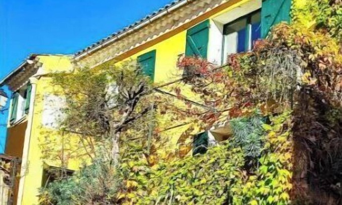Vinon-sur-Verdon Casa | Large Artist's House with Terrace / Bright, warm and calm!