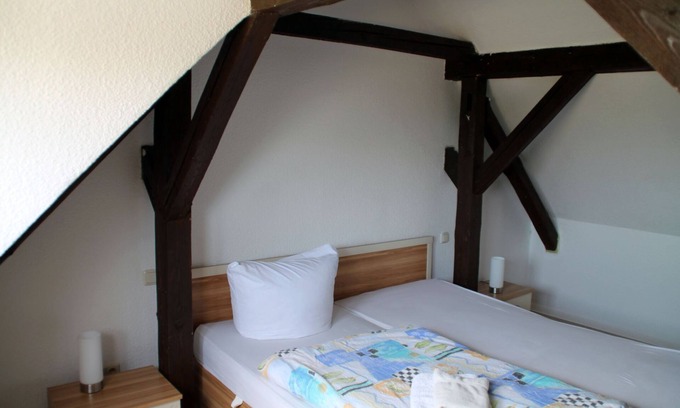 Droyßig Apartamento | Alquiler-De Lujo-Baño privado-Vista al campo-Dachgeschosswohnung