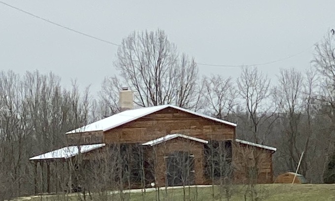 Chaplin Cabina | LARGE BARN WITH LIVING AREA Bourbon trail Keenland close,