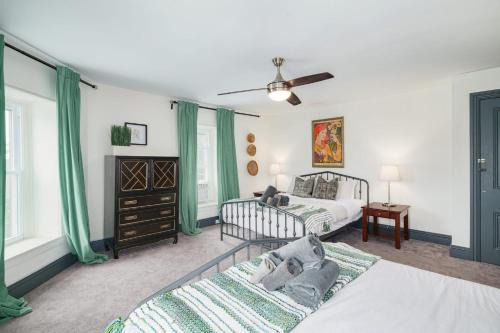 Roxborough-Manayunk Apartamento | Large Bi-level Apartment in Heart of Manayunk