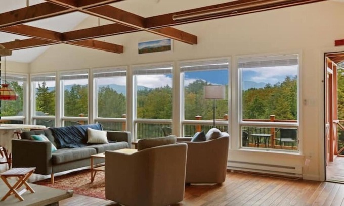 Oak Hill Casa | Large Catskill Mountains/Hudson Valley country house, 25 miles to Hunter Skiing