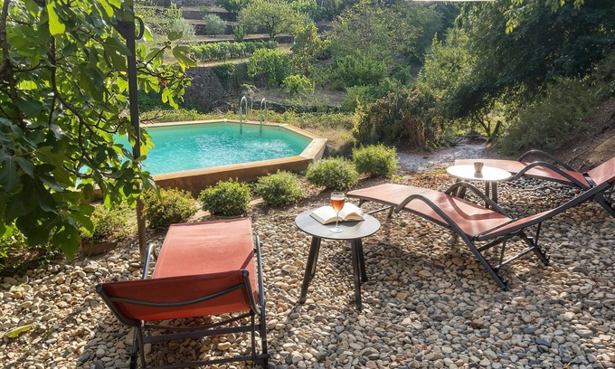 Molieres-sur-Ceze Casa | Large Cévenol house accommodating up to 15 People, private swimming pool, garden