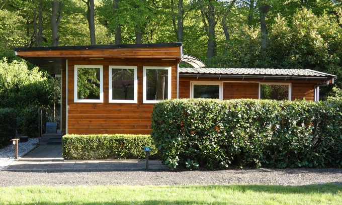 Marum Chalet De Esquí | Large chalet for rent in wooded area on border Friesland, Groningen,Drenthe.