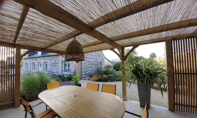 Plurien Casa | Large, comfortable house with enclosed garden, 5 minutes from Les Sables d'Or beach