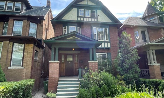 Liberty Village Casa | Large, comfortable, private three bedroom home in South Parkdale, Toronto!