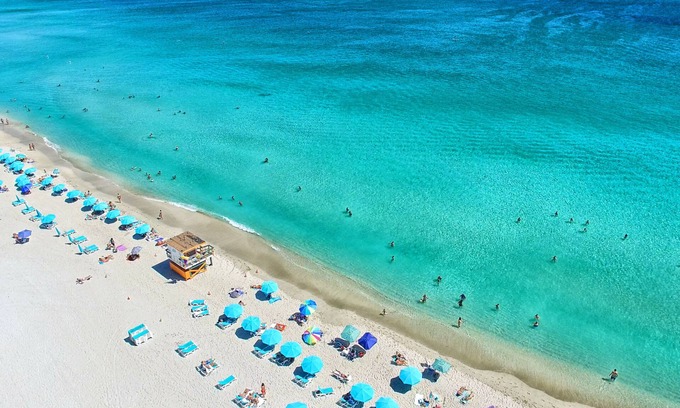 Clearwater Beach Condominio | Large Condo Hotel Suite on the Beach