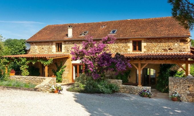 Frayssinet-le-Gelat Casa | Large converted barn with private pool - Dordogne & Lot