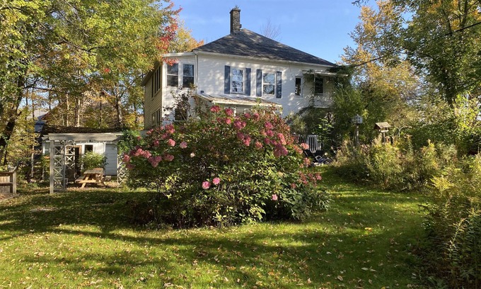 Austin Casa | Casa de campo, 6 dormitorios, en los municipios del este, Quebec.
